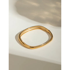 سوار كف عريض من الفولاذ المقاوم للماء ومطلي بذهب 18